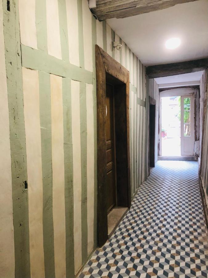 Апартаменты Bulles Champagne Troyes Bouchon Экстерьер фото